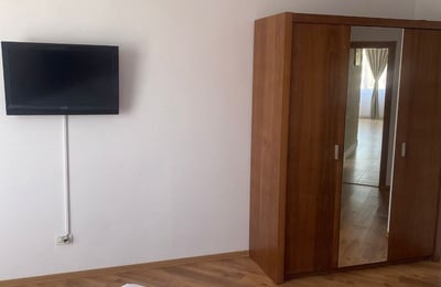 Location d’un appartement confortable de 3 pièces, 140 m², dans le quartier Mamaia, Constanța, Roumanie
